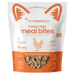 Small Batch Freeze Dried Chicken Bites Meal Cat Food 10 oz